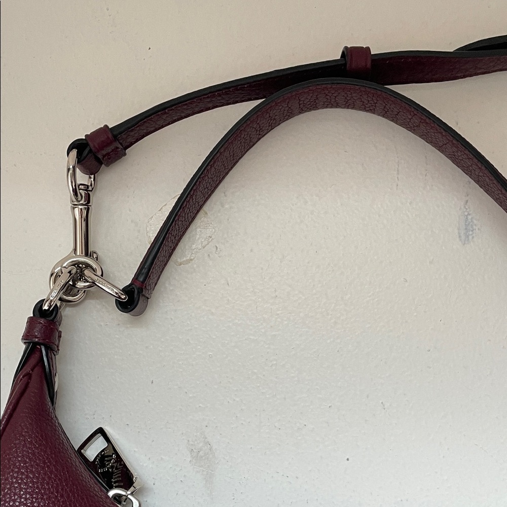 Coach Pebbled Leather Shoulder Bag in Burgundy Wine - Picture 4 of 7